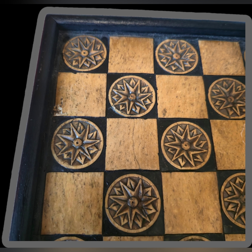 Vintage Vietnamese Hand-Carved Bone Inlay Chess / Checker Board – 13x13in - Picture 3 of 8